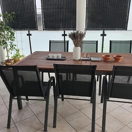 Apartamento Elegant With A Beautiful Terrace